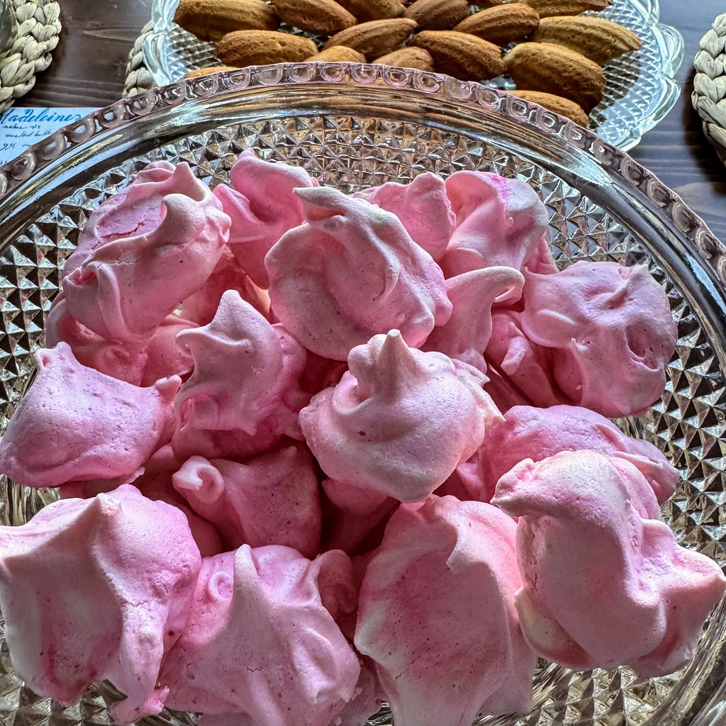 เมอแรงค์กุหลาบ